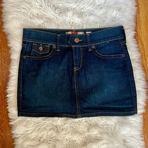 Old Navy denim skirt- size 2